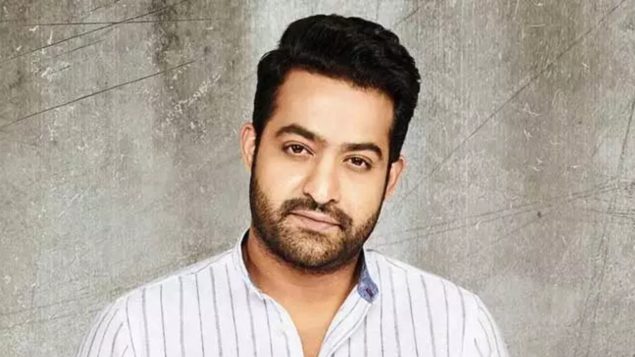 Jr.NTR car accident: యంగ్ టైగర్ కు యాక్సిడెంట్.. మణికట్టు,వేళ్లకు తీవ్ర గాయాలు