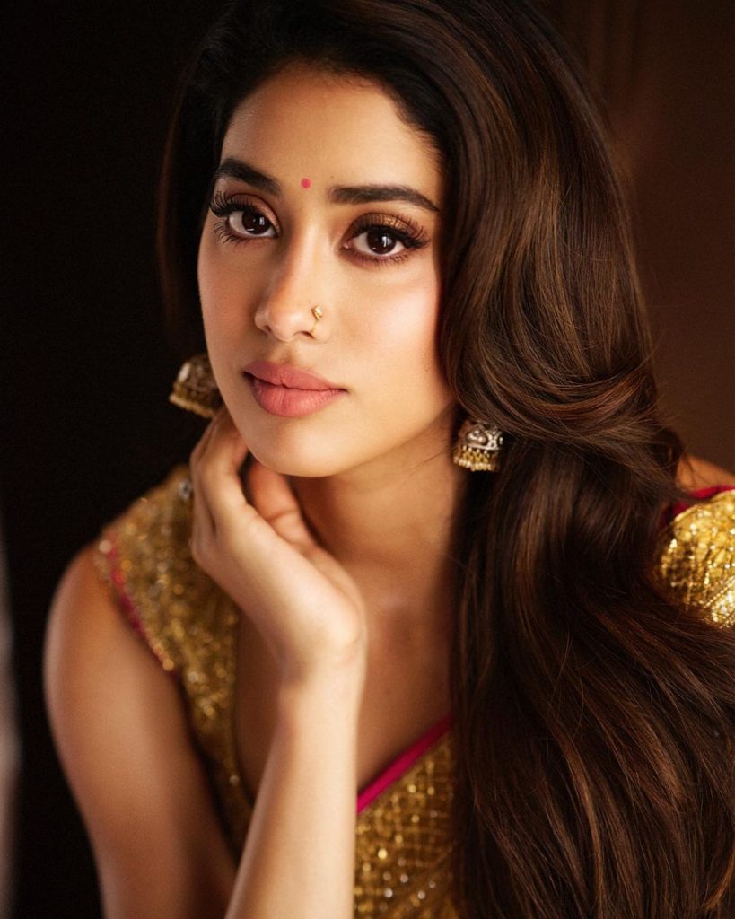 Janhvi Kapoor gold colour saree