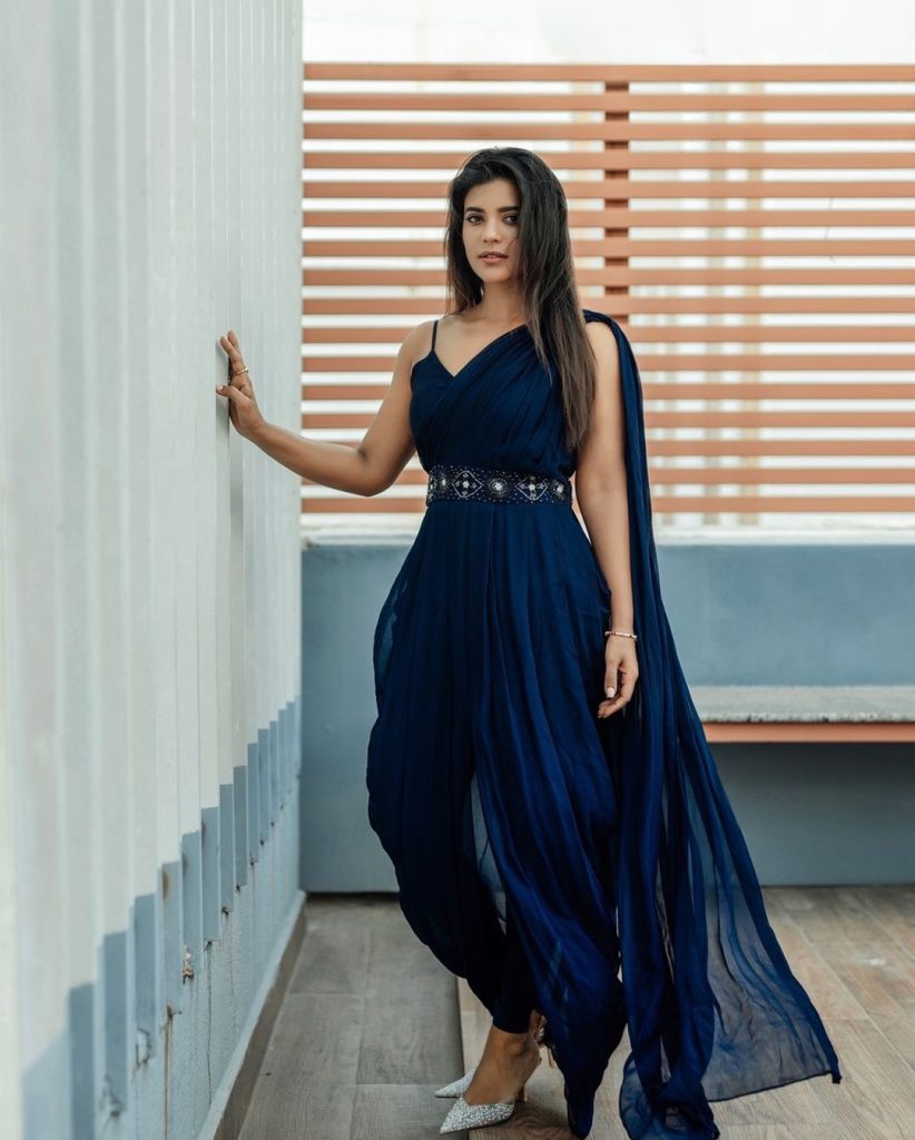 Aishwarya Rajesh latest photo shoot viral on social media