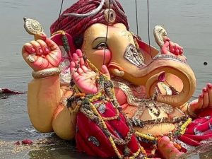 Ganesh Visarjan 2024: గణేష్ నిమజ్జనం సమయంలో ఈ చర్యలు పాటిస్తే అదృష్టాన్ని తెచ్చిపెడుతుంది