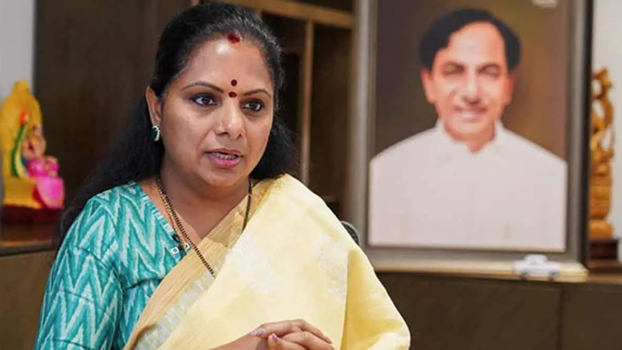 BRS Mlc Kavitha: రంగంలోకి కవిత.. రీఎంట్రీకి ముహూర్తం ఫిక్స్!