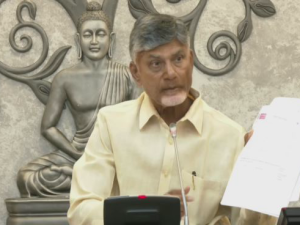 CM Chandra Babu: సంతకం పెట్టాల్సి వస్తుందనే వెళ్లలేదు, జగన్‌‌కు ఏ నోటీసులు ఇవ్వలేదు: చంద్రబాబు