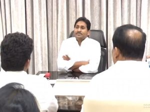 Jagan clarification: ఒప్పేసుకున్న జగన్.. మళ్లీ బెంగుళూరుకి, పోతే పోనీ అంటూ