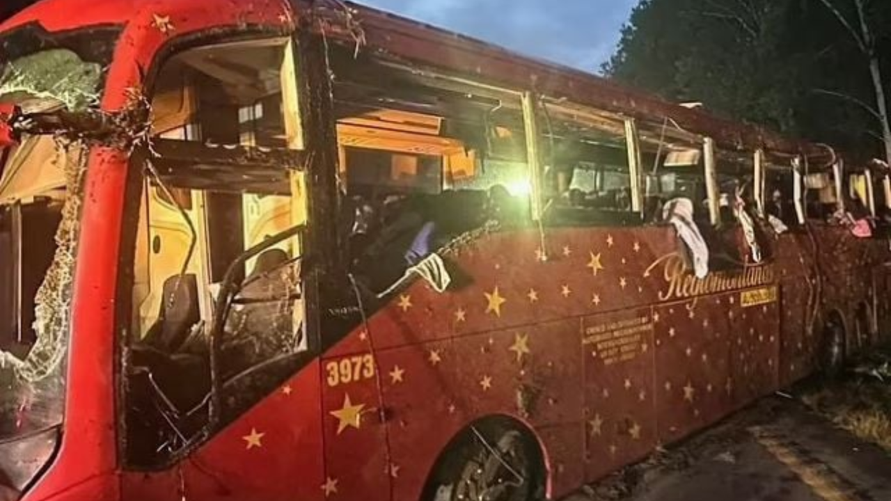 Mississippi bus crash: అమెరికాలో ఘోర రోడ్డు ప్రమాదం..7 గురి దుర్మరణం..37 మందికి గాయాలు