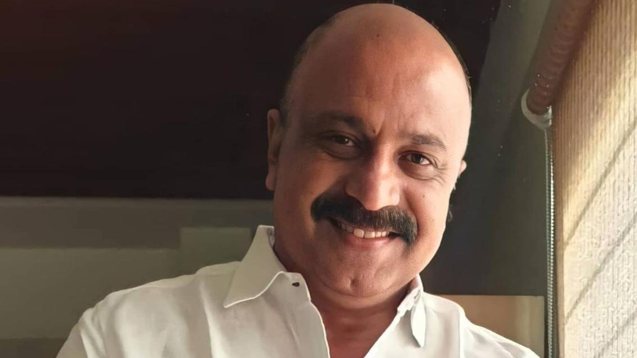 Actor Siddique: నటిపై లైంగిక వేధింపుల కేసులో మరో ట్విస్ట్.. పరారిలో నటుడు సిద్ధిఖీ