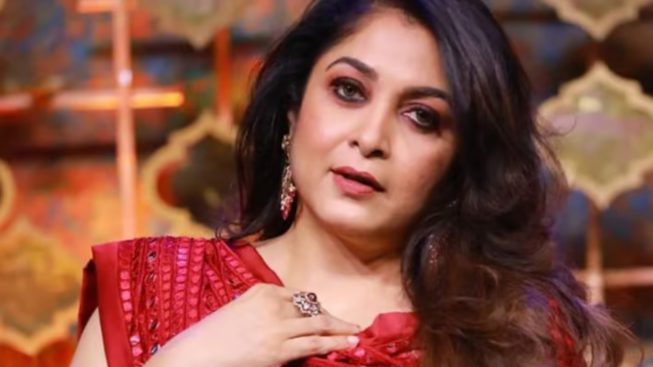 Ramya Krishna: అందుకే బాలీవుడ్ కి దూరం.. సంచలన కామెంట్లు చేసిన శివగామి..!