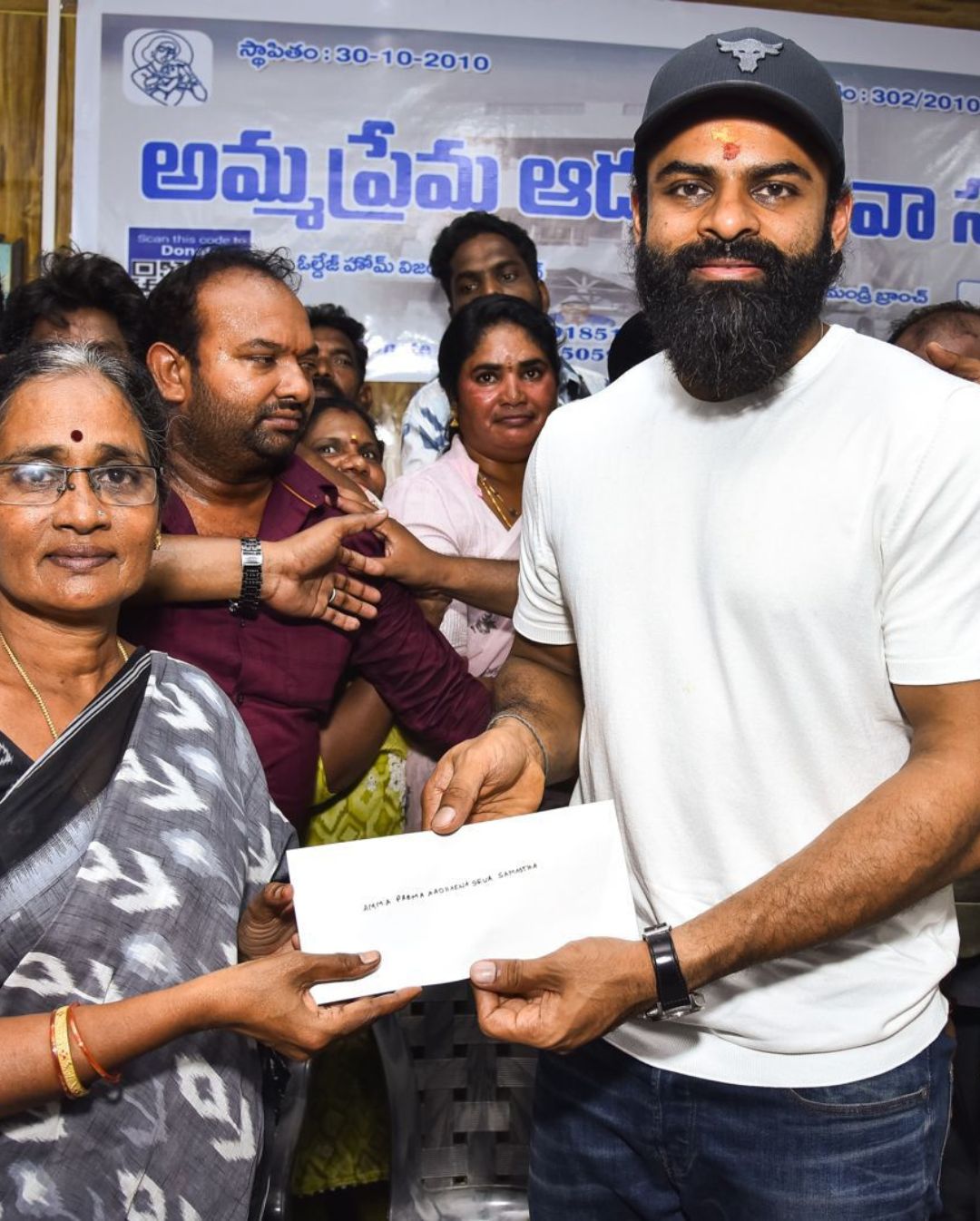 Sai Durgha Tej: విజయవాడలో మెగా హీరో పర్యటన.. వారికి ఇచ్చిన మాటను నిలబెట్టుకున్న సాయి దుర్గతేజ్