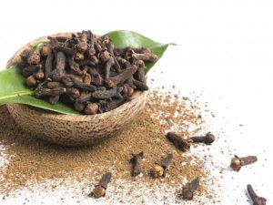 Cloves Health Benefits: లవంగాలతో మతిపోయే లాభాలు!