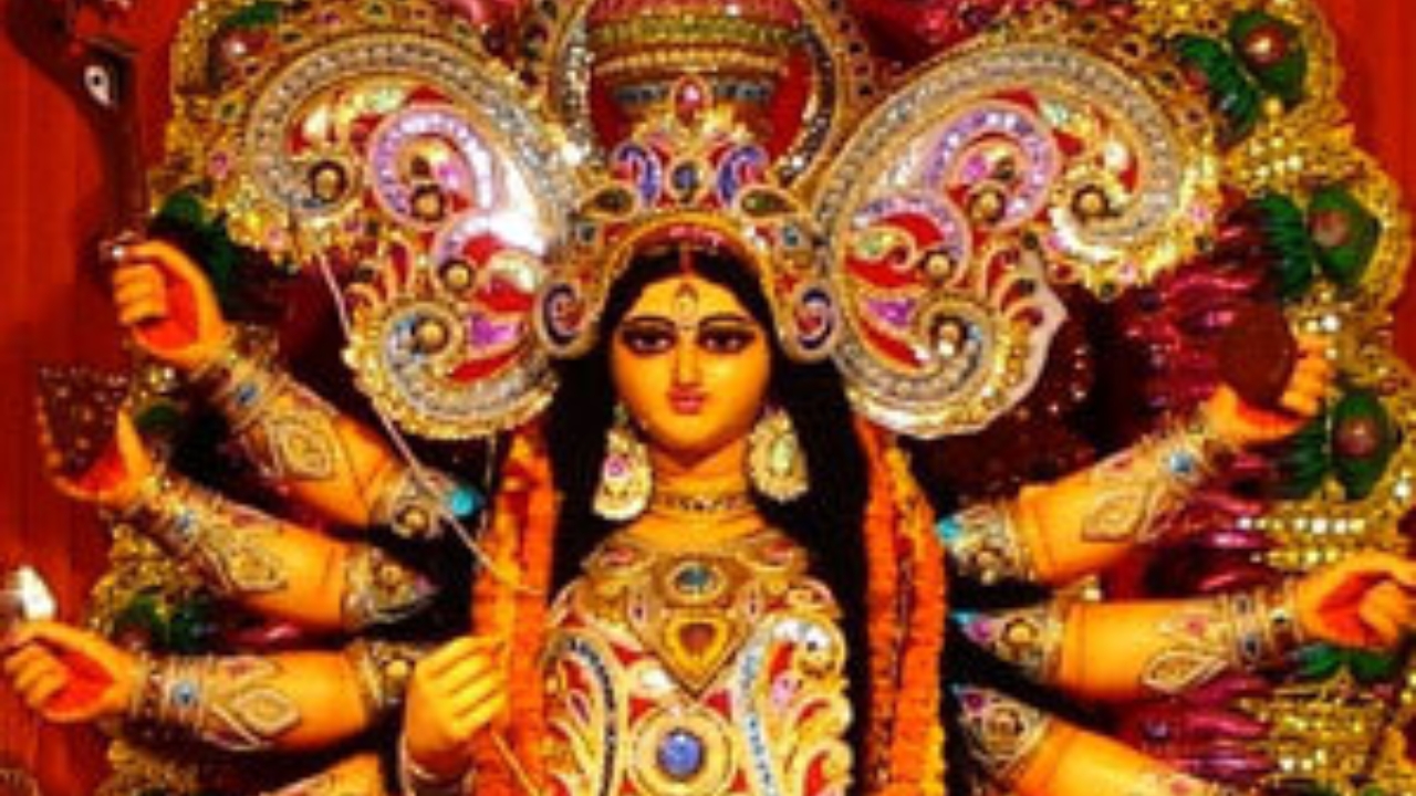 Navratri Colours 2024: నవరాత్రుల పూజల్లో ధరించాల్సిన 9 రంగులు ఇవే..