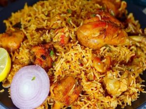 Biryani Cooking Tips: రెస్టారెంట్ స్టైల్‌లో ఇంట్లోనే బిర్యానీ వండుకుని తినాలనుకుంటున్నారా.. అయితే ఈ టిప్స్ ఫాలో అవ్వండి