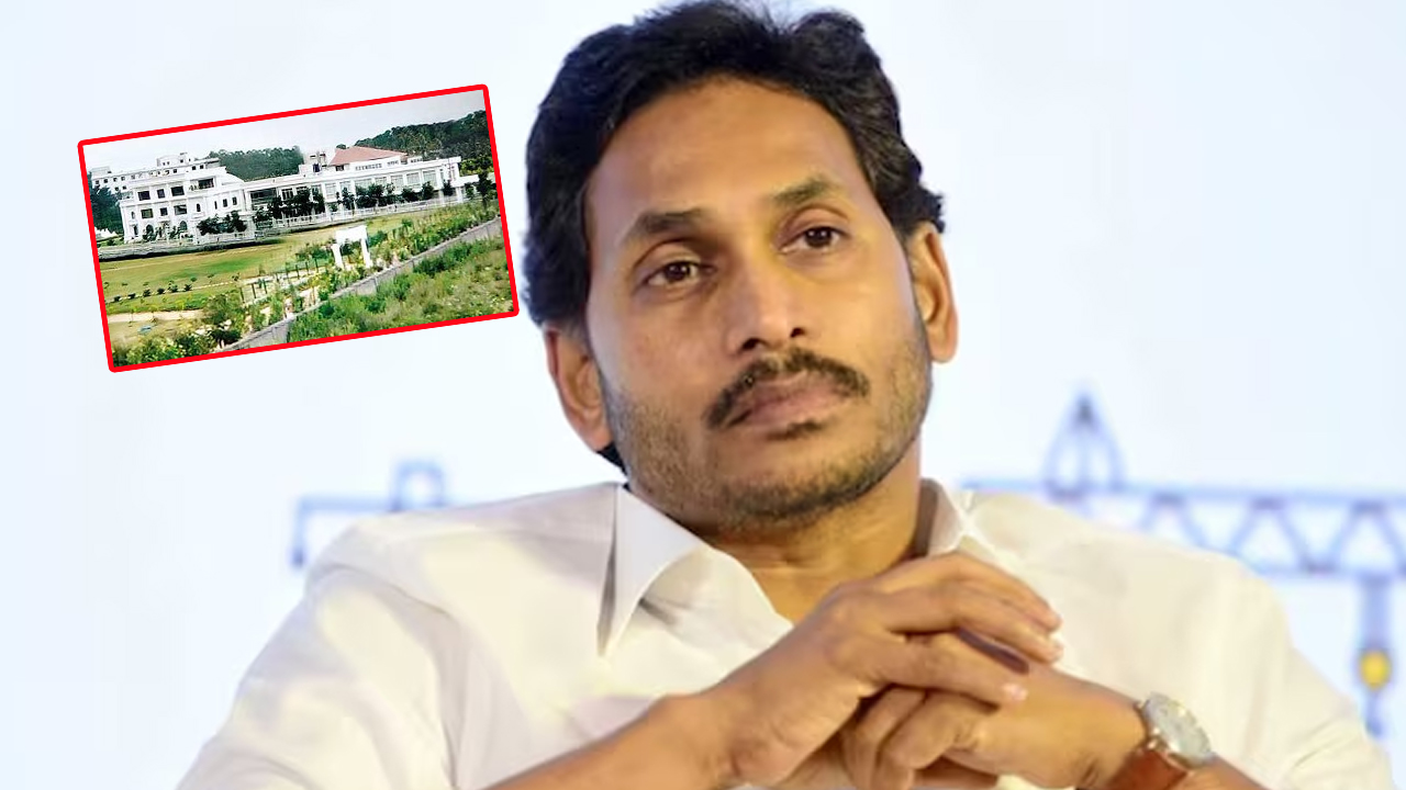 YS Jagan: చిలకా ఏ తోడు లేకా బెంగళూరు వైపు ఒంటరి నడక..?