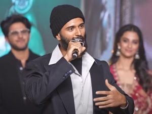 Vijay Devarakonda: సెట్ లో ప్రమాదం.. విజయ్ దేవరకొండకు గాయాలు