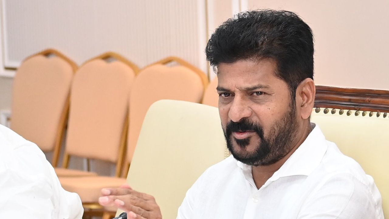 CM Revanth Reddy: దసరా వేళ ఆదివాసీలకు ప్రత్యేక శుభవార్త..