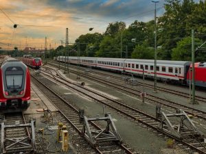 Hydrogen Train: వందేభారత్ కు మించిన వేగం, త్వరలో పట్టాల మీదికి సరికొత్త రైలు, దీని ప్రత్యేకత ఏంటో తెలుసా?