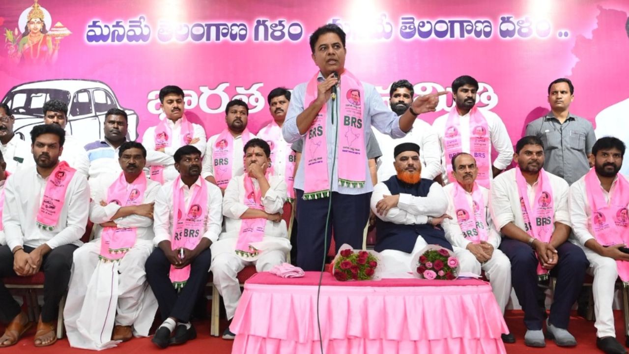 KTR: రాష్ట్రంలో ఈసారి బతుకమ్మ పండుగ జరుగుతున్నట్టే లేదు: కేటీఆర్