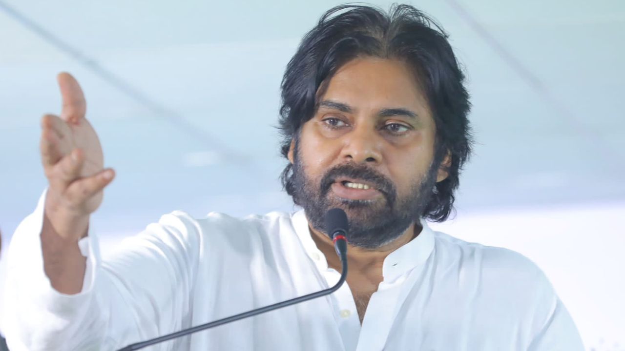 Pawan Kalyan: పంజాగుట్ట పోలీస్ స్టేషన్‌లో పవన్ కల్యాణ్‌పై కేసు నమోదు..?