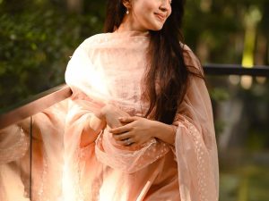 Pranitha Subhash: వాహ్.. తలుక్కున మెరుస్తున్న ప్రణీత సుభాష్