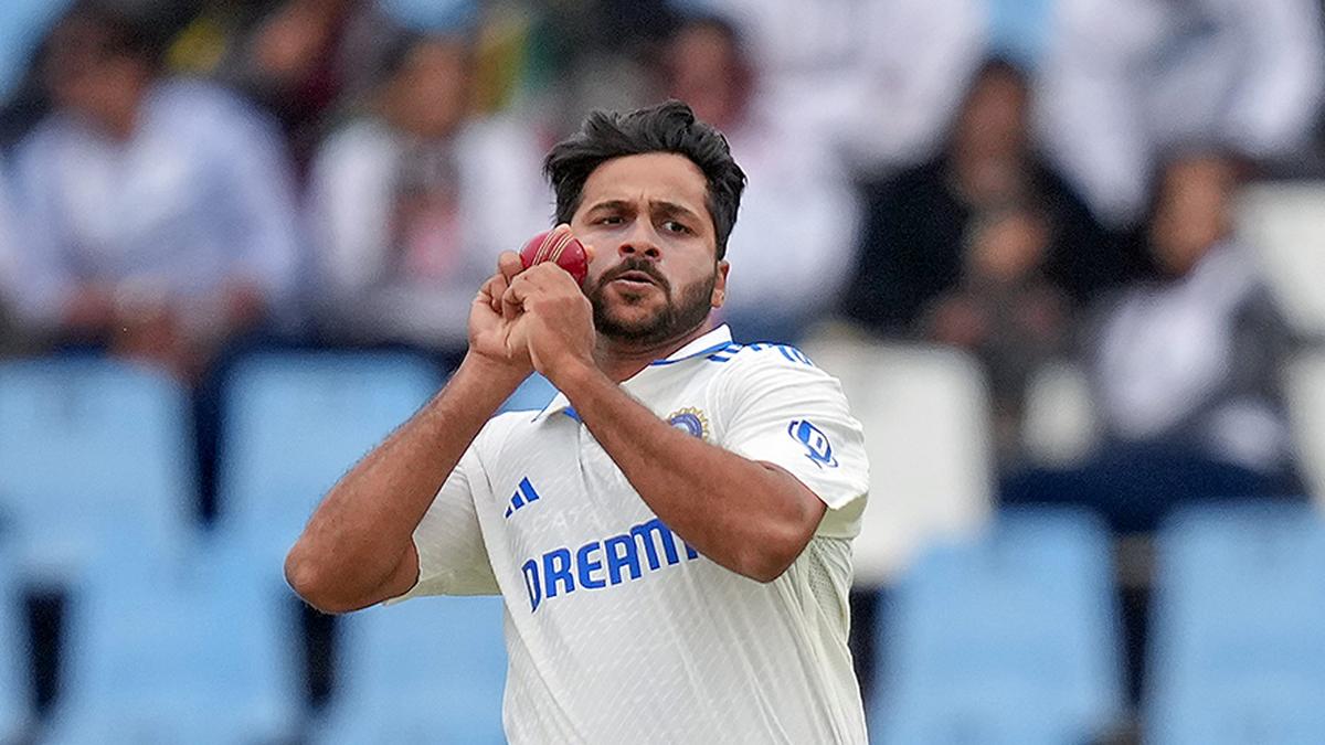 Shardul Thakur: 102 డిగ్రీల జ్వరంతోనే బ్యాటింగ్..నువ్వు రియల్‌ హీరో శార్దూల్‌!