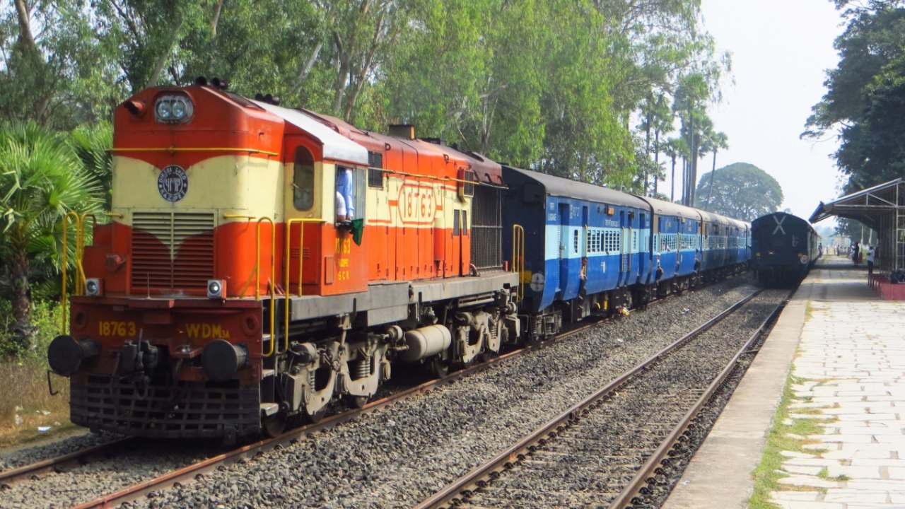 Different Types Of Train Tickets: రైల్వే టిక్కెట్లు ఇన్ని రకాలా? ఒక్కోదాని మధ్య తేడా ఏంటి? వాటిని ఎలా బుక్ చేసుకోవాలంటే?