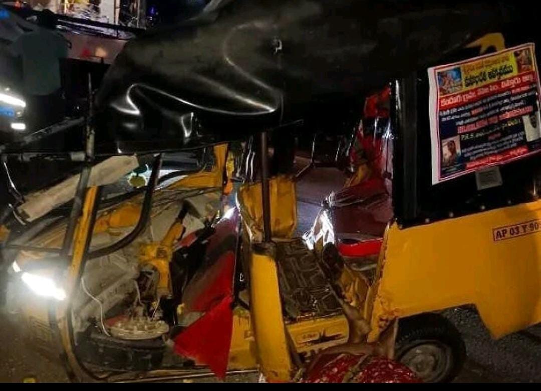 Road Accident: ఘోర రోడ్డు ప్రమాదం.. నలుగురు స్పాట్ డెడ్