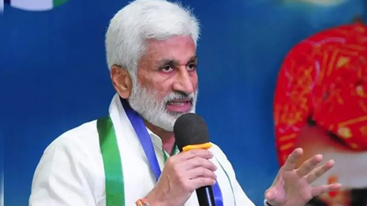 Vijaysai Reddy: బాస్ ఈజ్ బ్యాక్.. విశాఖలో సాయిరెడ్డి మకాం, అలర్టయిన మరో వర్గం