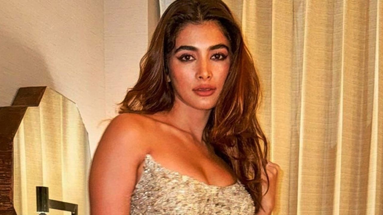 Pooja Hegde : వామ్మో.. పూజా హెగ్డే కు ఒక్క రాత్రికి 70 వేలా.. షాక్ అవుతున్న ఫ్యాన్స్..