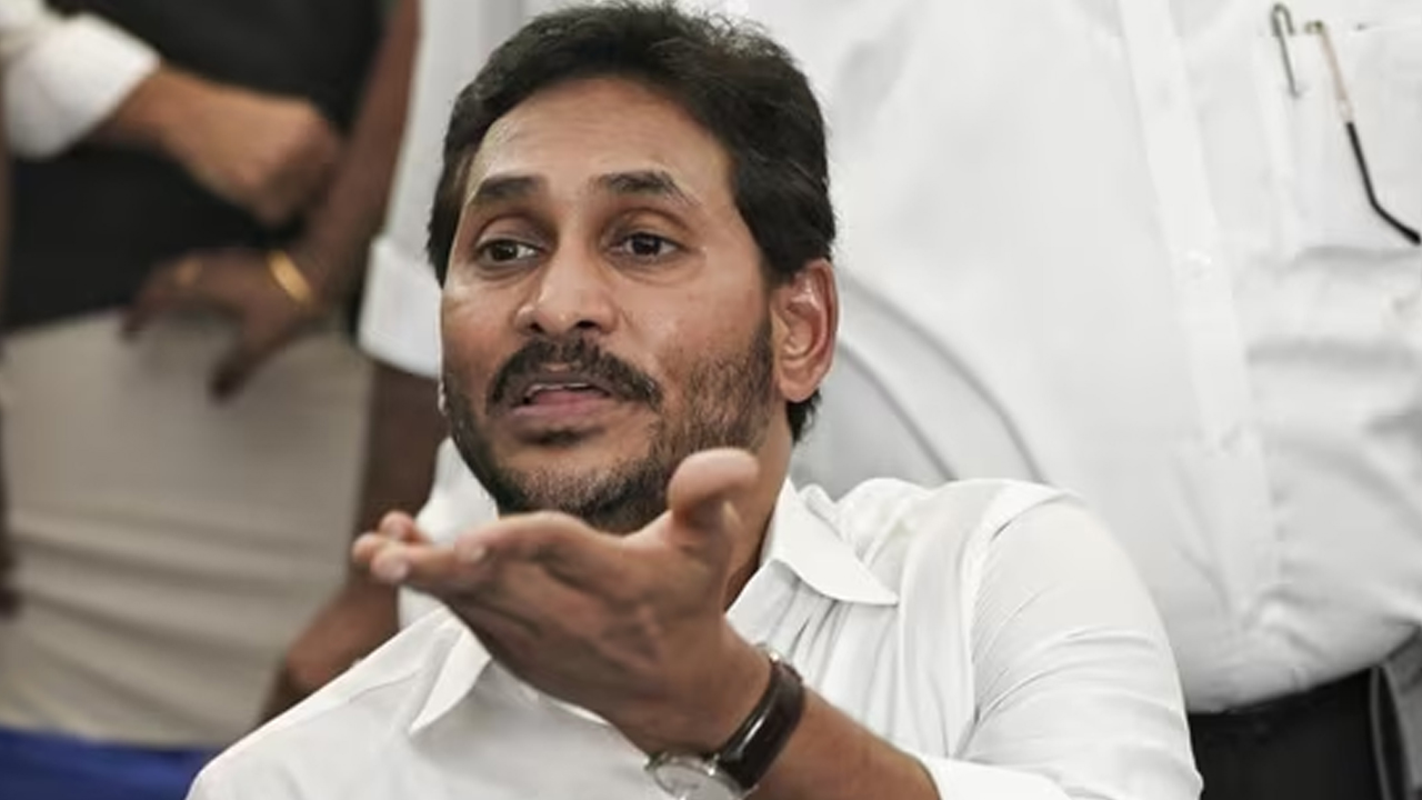 YS Jagan: వైసీపీ కొత్త ప్రచారం.. ఏ క్షణమైనా బెయిల్ రద్దు, టెన్షన్‌లో జగన్ !