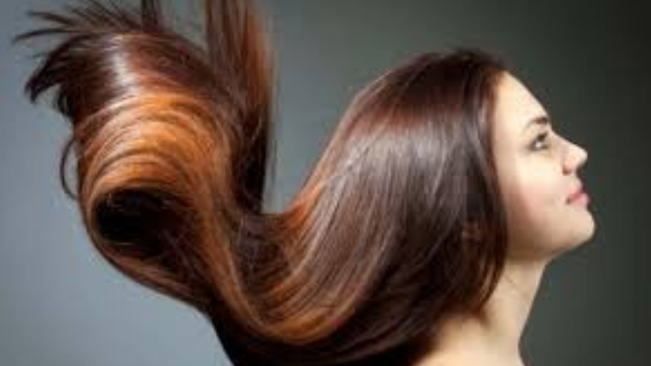 Foods bad for hair health: ఈ పదార్థాలు ఎక్కువగా తినేస్తున్నారా.. అయితే మీ జుట్టు విపరీతంగా రాలిపోతుంది