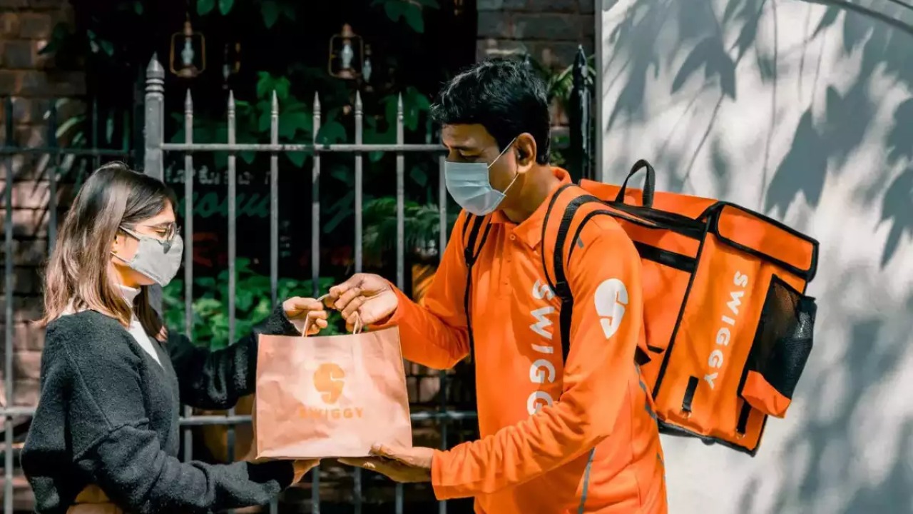 Swiggy Services Ban: ఏపీలో స్విగ్గీ సేవలు బ్యాన్, హోటల్స్ యాజమాన్యాలు కీలక నిర్ణయం, కారణం తెలుసా?