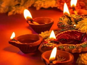 Real Date of Diwali in 2024 : రెండు రోజుల పాటు అమావాస్య.. దీపావళి పండుగ ఎప్పుడు ?