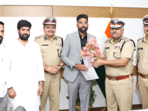 Mohammad Siraj DSP : డీఎస్పీగా సిరాజ్… నియామక పత్రాలిచ్చిన డీజీపీ జితేందర్