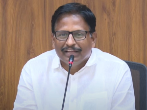 Congress Mla Srinivas reddy : కేటీఆర్ ఇటలీ నీళ్లు తాగొచ్చు కానీ పేదలు మంచినీళ్లు తాగొద్దా : యెన్నం