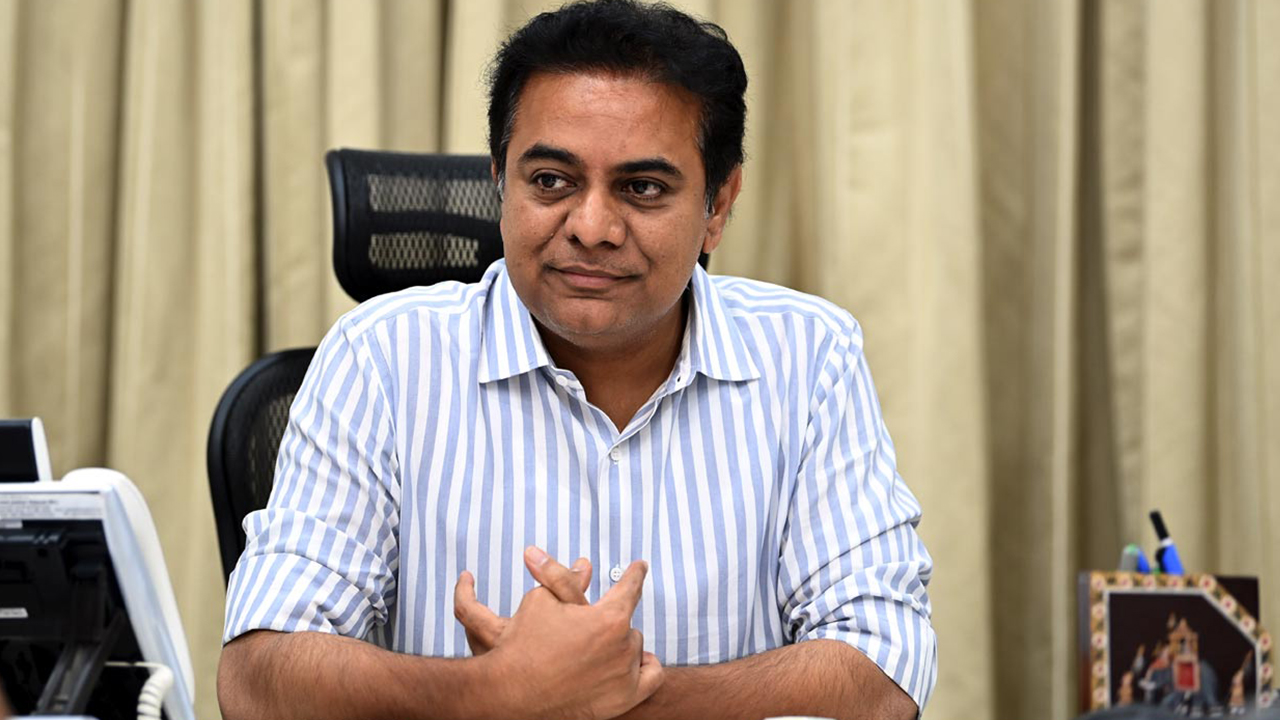 KTR Call: మహిళా కార్యకర్తకు కేటీఆర్ ఫోన్? పార్టీని వీడొద్దు.. న్యాయం చేస్తానంటూ