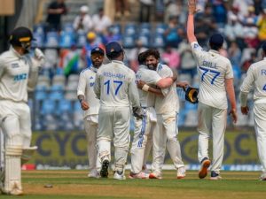 IND vs NZ 3rd Test Update: జడేజా విశ్వరూపం…235 పరుగులకు న్యూజిలాండ్ ఆలౌట్… 