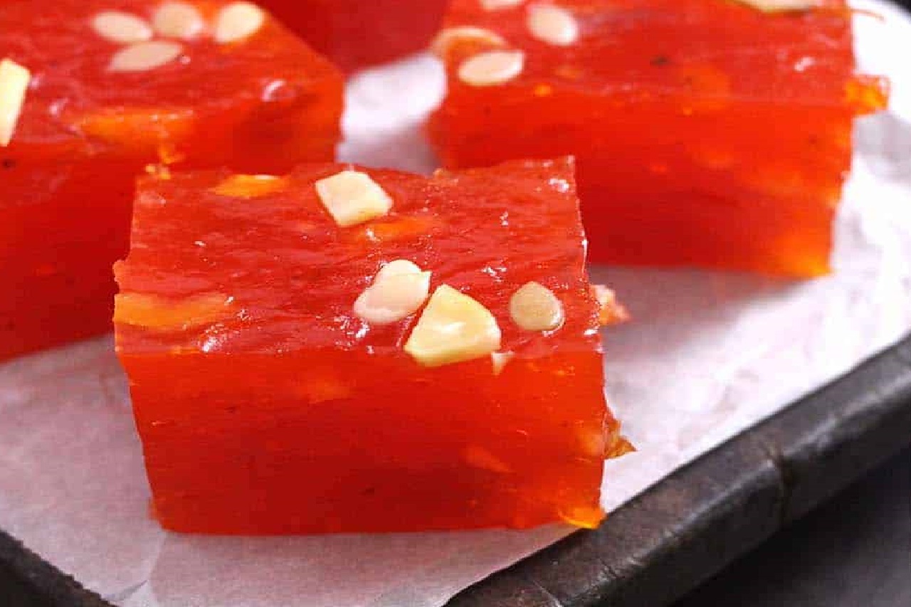 Tomato Halwa: ఏదైనా కొత్తగా స్వీట్ రెసిపీ తినాలనిపిస్తుందా? టమోటా హల్వా ప్రయత్నించండి