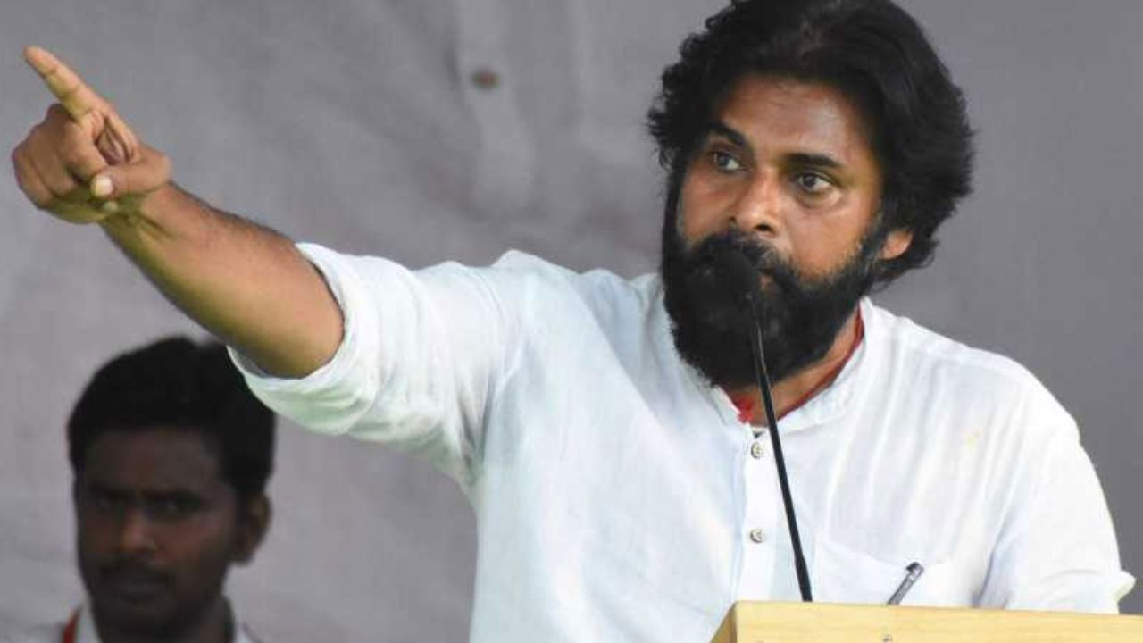 PAWAN KALYAN: ఇష్టం వ‌చ్చిన‌ట్టు మాట్లాడితే తొక్కిప‌ట్టి నార‌తీస్తాం..రోజా, కోడాలికి ప‌వ‌న్ స్ట్రాంగ్ వార్నింగ్..!