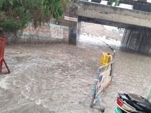 HYDERABAD RAINS: హైద‌రాబాద్‌లో దంచికొట్టిన వాన‌..ఈ ప్రాంతాల్లో ట్రాఫిక్‌ జామ్.!