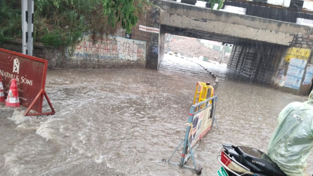 HYDERABAD RAINS: హైద‌రాబాద్‌లో దంచికొట్టిన వాన‌..ఈ ప్రాంతాల్లో ట్రాఫిక్‌ జామ్.!